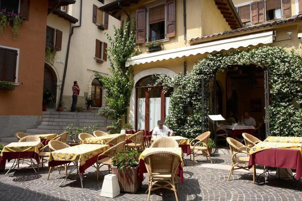 Locanda Agli Angeli Gardone Riviera Luaran gambar